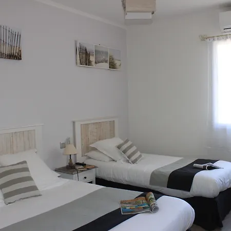 Hotel Le Heron Cendre