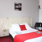 Hotel Le Heron Cendre