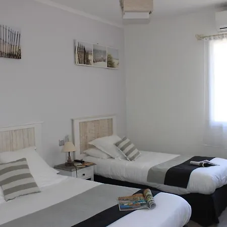 Le Heron Cendre 3* لا ترمبلاد