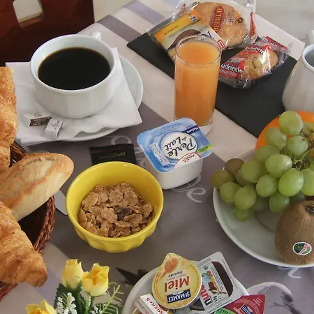 فندق Le Heron Cendre 3*