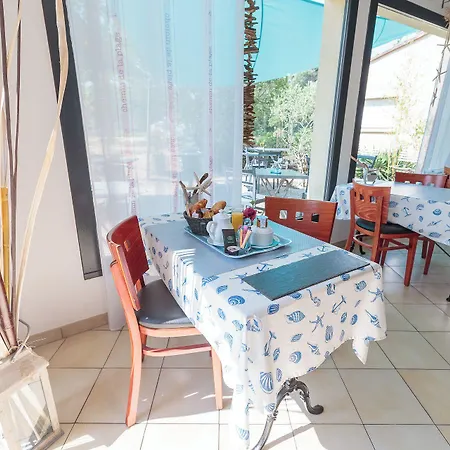 Hotel Le Heron Cendré