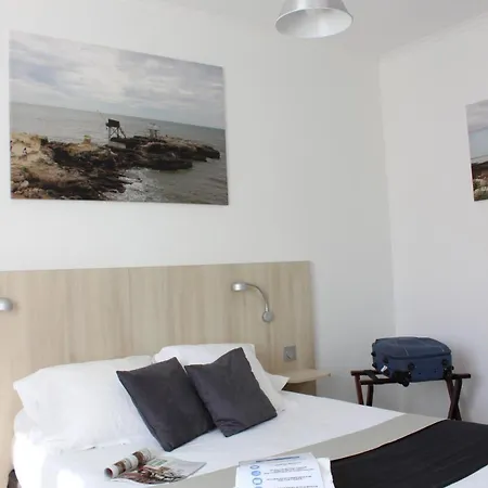 Le Heron Cendré Hotel