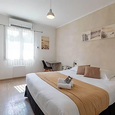 Le Heron Cendre Hotel