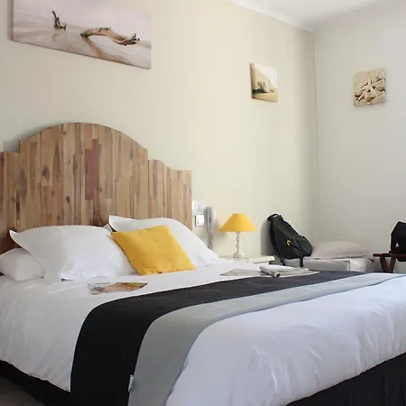 فندق Le Heron Cendre