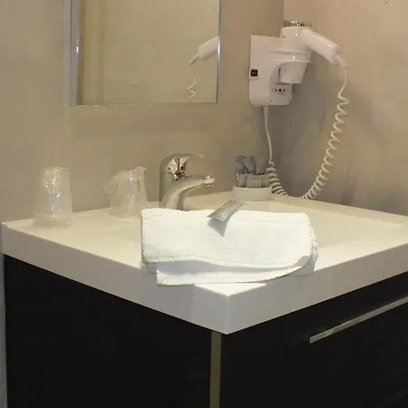 Le Heron Cendré Hotel 3*