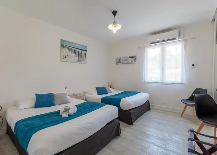 Le Heron Cendre Hotel 3*