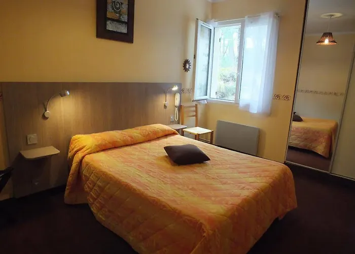 Hotel Le Heron Cendre 3*