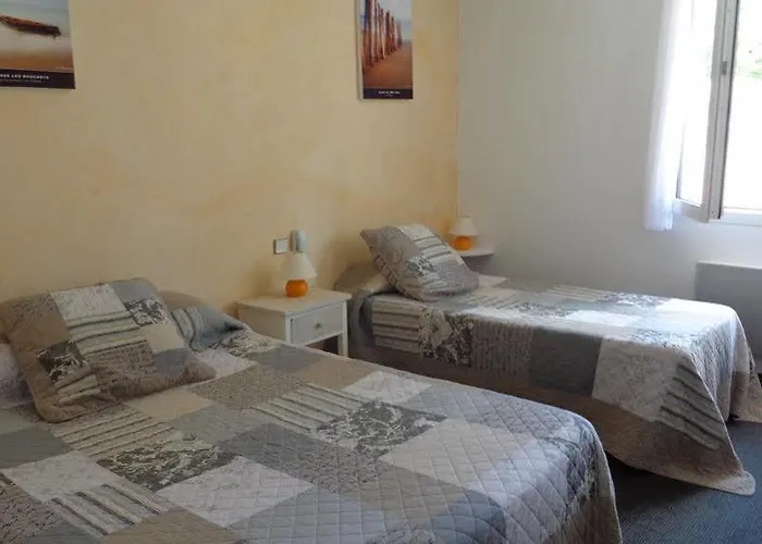 Le Heron Cendre Hotel